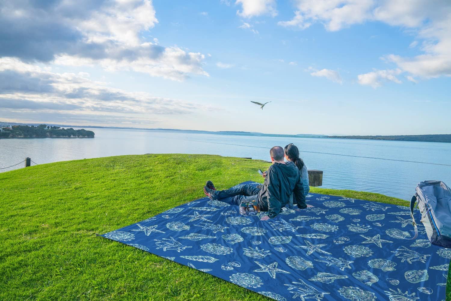 WEKAPO Sand Free Beach Blanket,Blue Sea Shells