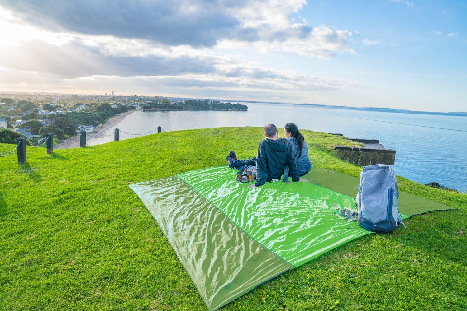 WEKAPO Sand Free Beach Blanket, Green