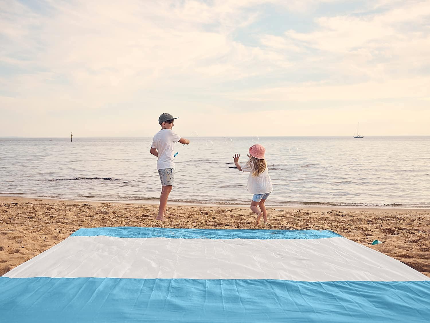 WEKAPO Sand Free Beach Blanket, White