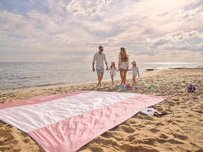 WEKAPO Sand Free Beach Blanket, Pink